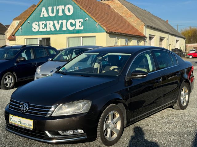 Volkswagen Passat Lim. Highline*BI Xenon*Leder-Individual*