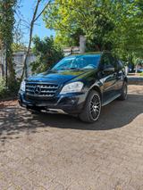 Mercedes-Benz ML 320 CDI 4MATIC - - Mercedes-Benz ML 320 in Bochum