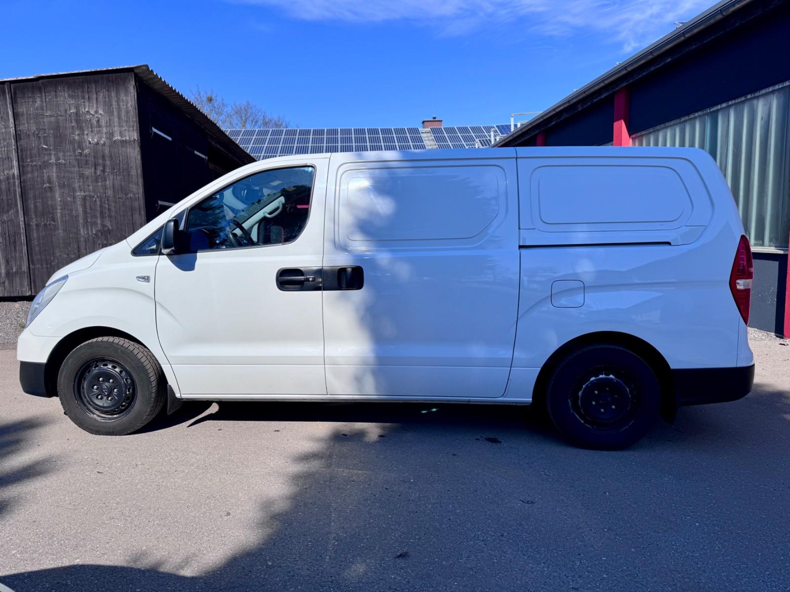 Hyundai H-1Kasten AHK 3xSitz 2xSchiebetür Mehrwertsteuer