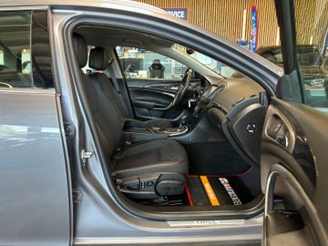 Opel Insignia A Sports Tourer Innovation *BiXenon*