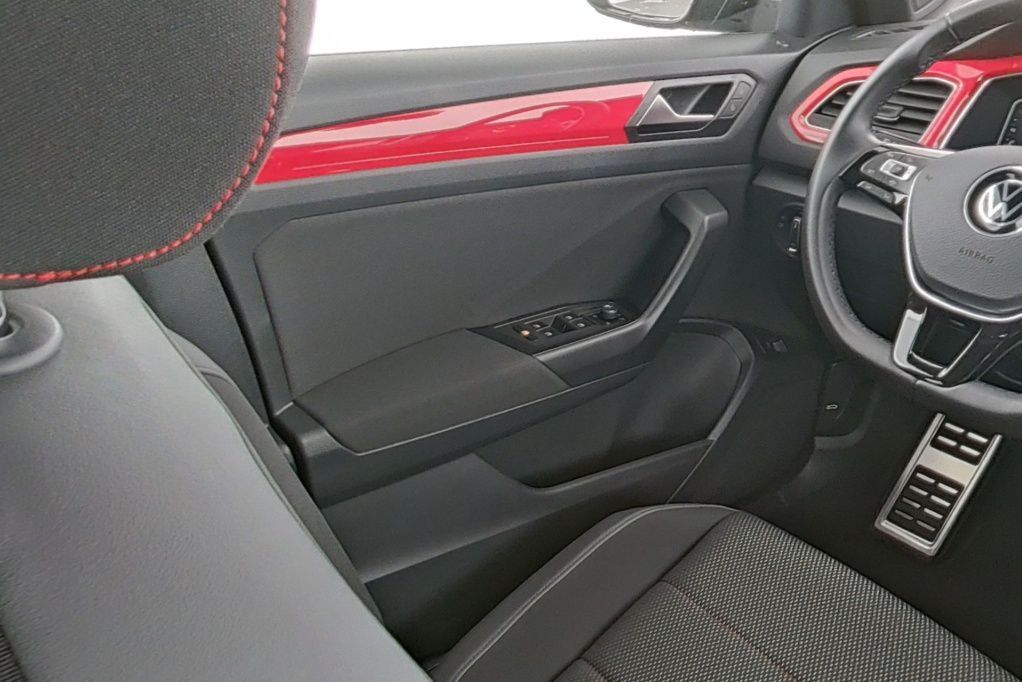 Volkswagen T-Roc Sport 1.5 TSI DSG AHK*Pano*RFK*PDC*Tempo