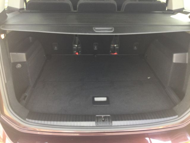 Touran 1.6 TDI Sound PDC SHZ NAVI AHK ACC LED