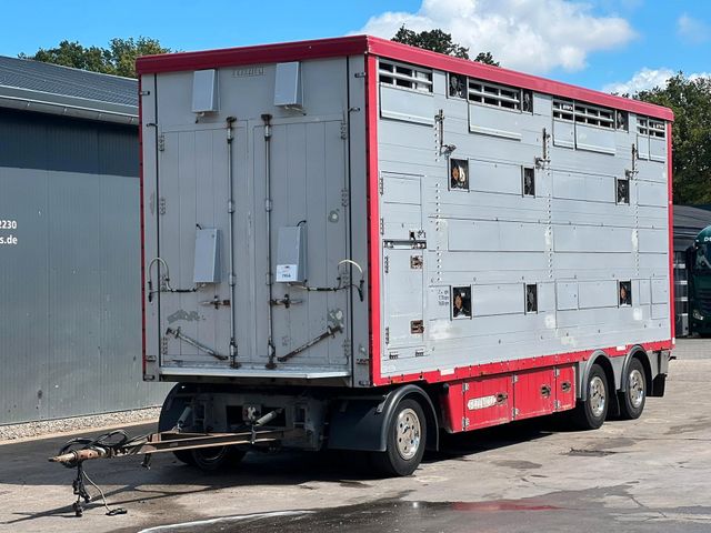 Pezzaioli RBA 31 3.Stock m. Hubdach & Tränke