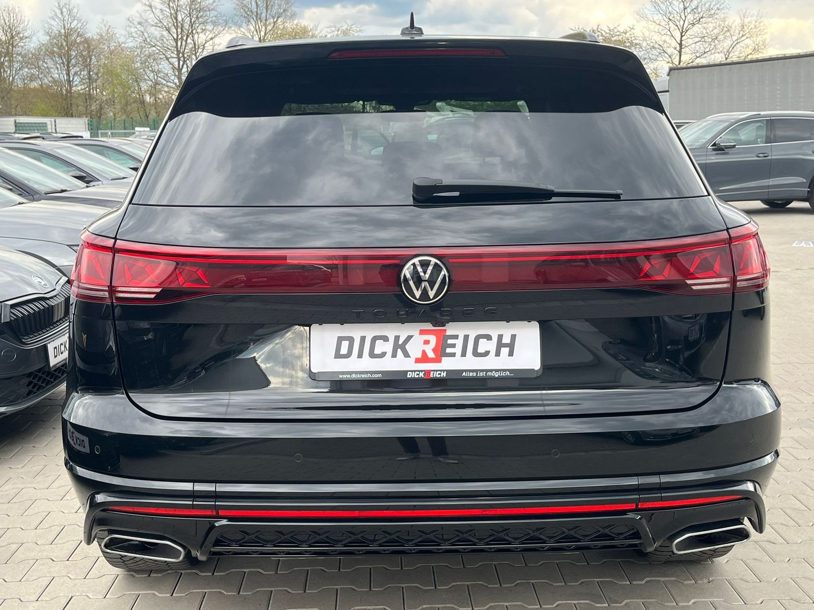 Imagen del vehículo: Volkswagen Touareg 3.0 TDI 4M R-Line VOLL Black 22" UPE 114T