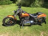 Harley-Davidson Breakout - HARLEY-DAVIDSON HAMBURG