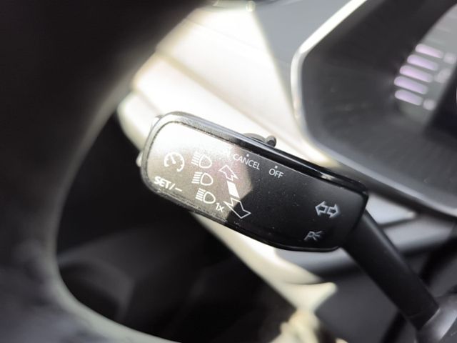 Fahrzeugabbildung SKODA Octavia Combi 1.0 TSI Ambition LED NAVI SMARTLIN