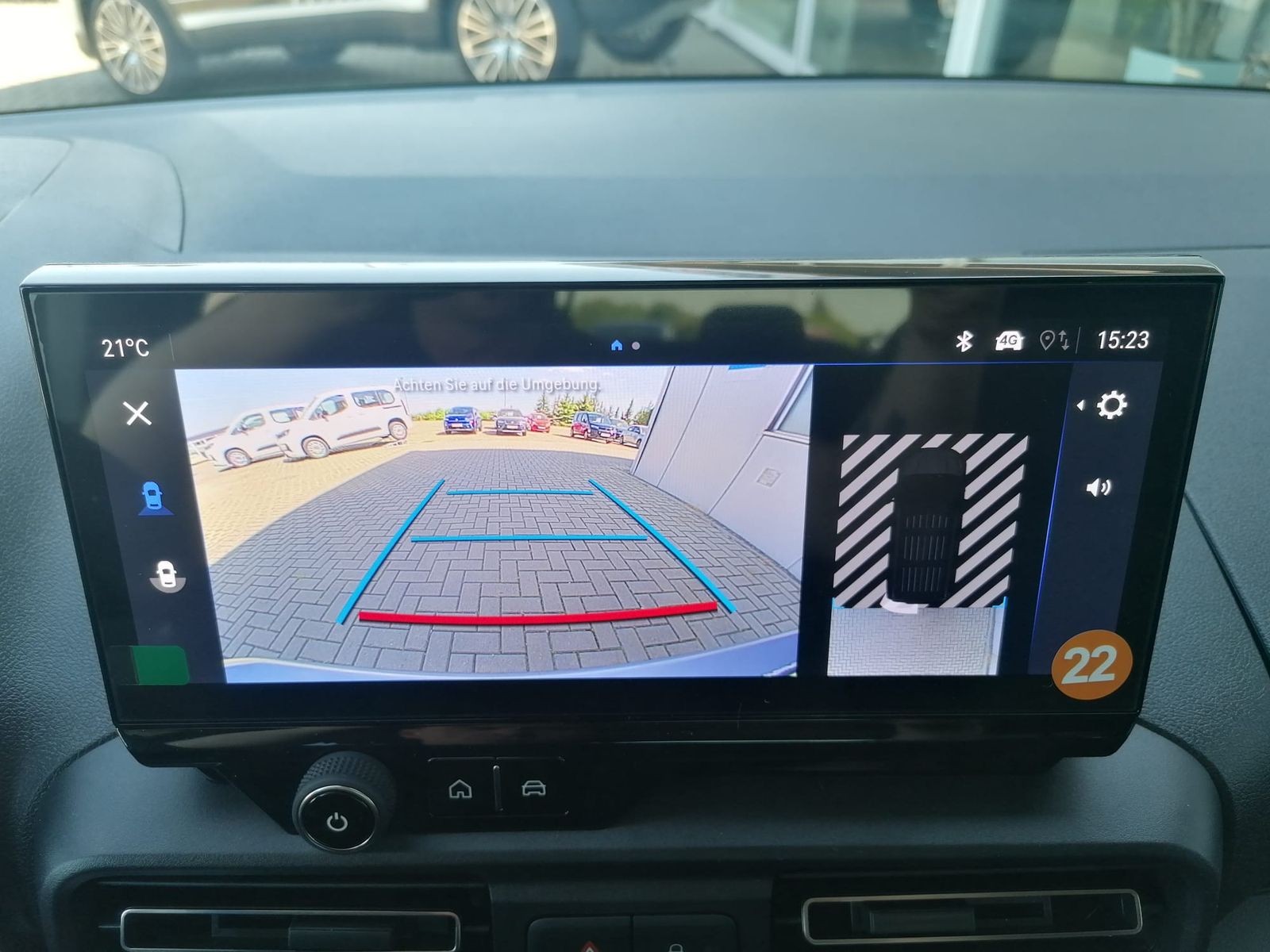 Fahrzeugabbildung Opel Combo 1.5 D PKW MATRIX-LED ALU KAMERA NAVI 10"