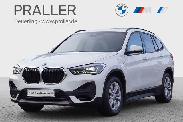 BMW X1 xDrive25e Glasdach Navi Sportsitze AHK LED DA