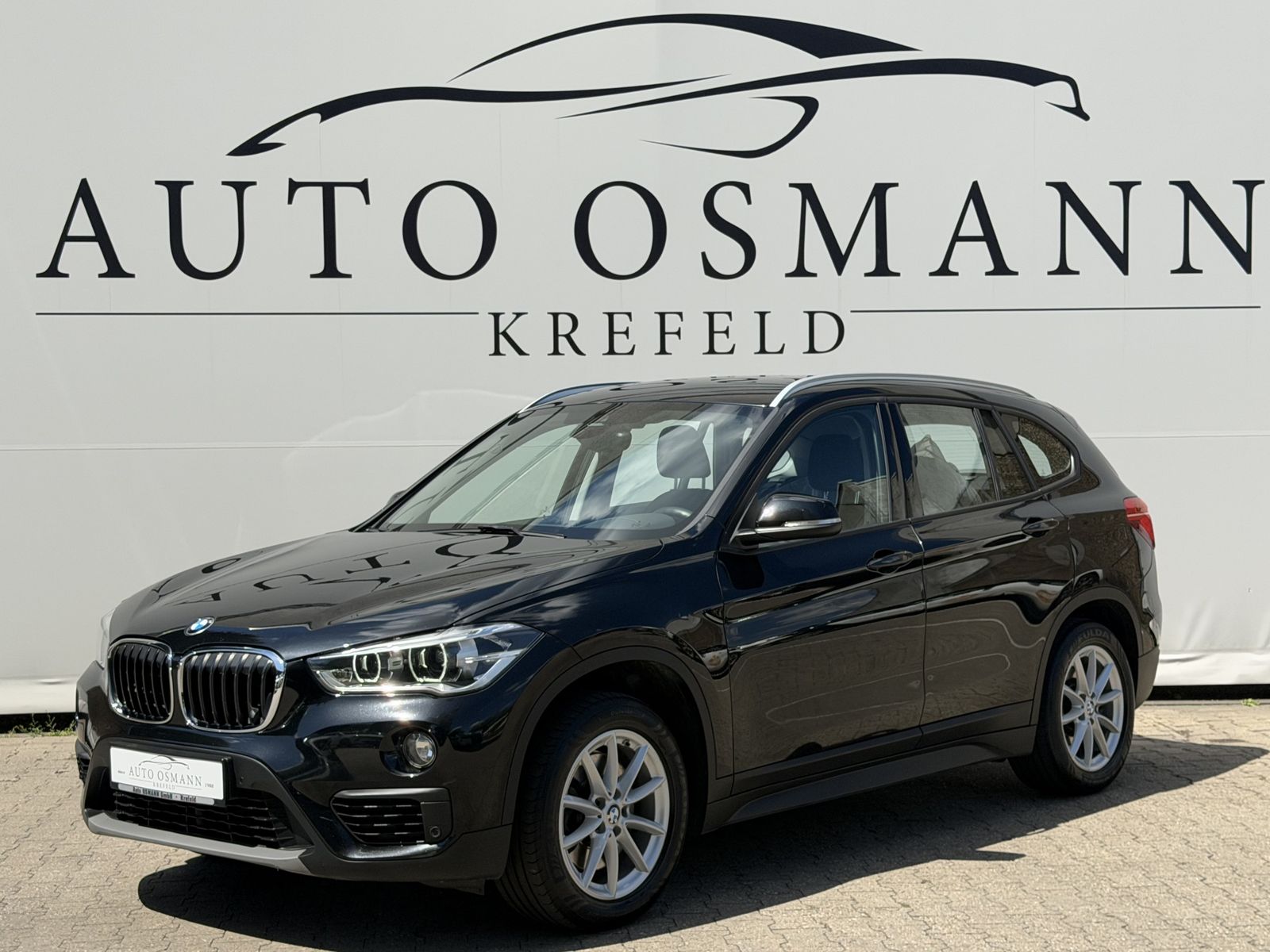 BMW X1 xDrive 20 d Advantage PDC / HUD / LED / DAB