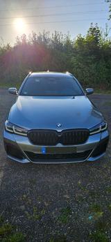 BMW 530d xDrive Touring M Sport adaptives Fahrwerk - BMW 530 Gebrauchtwagen in Kassel