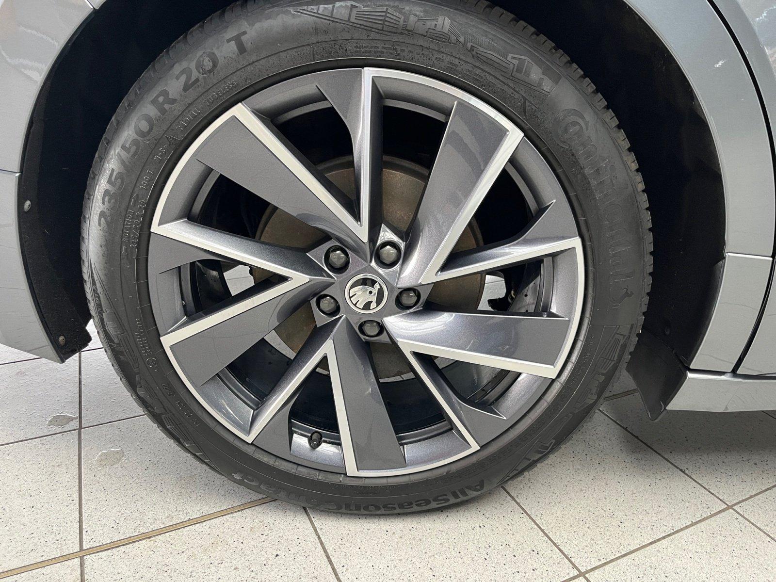 Skoda Enyaq 60 Sportline AHK Schwenkbar+Wärmepumpe