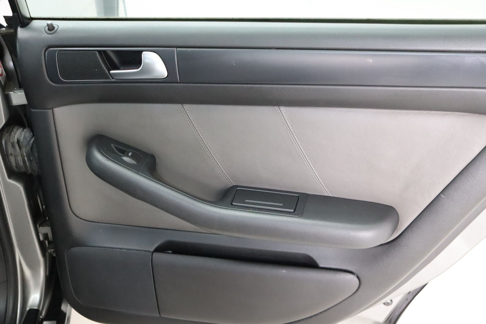 Fahrzeugabbildung Audi A6 Allroad 2.5 TDI quattro Tiptronic * Xenon