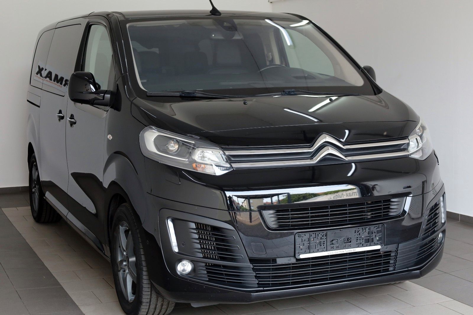 Fahrzeugabbildung Citroën SpaceTourer Lounge M Leder,Navi,Panorama,Massage