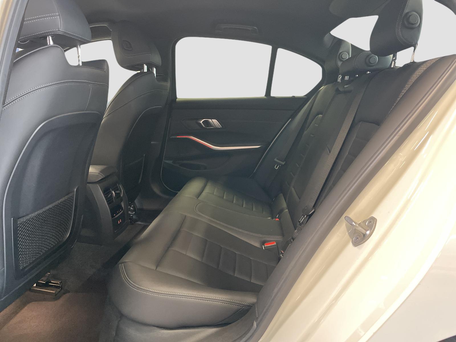 BMW 320 i xDrive Limousine M Sport AHK Kamera HiFi, миниатюра 10
