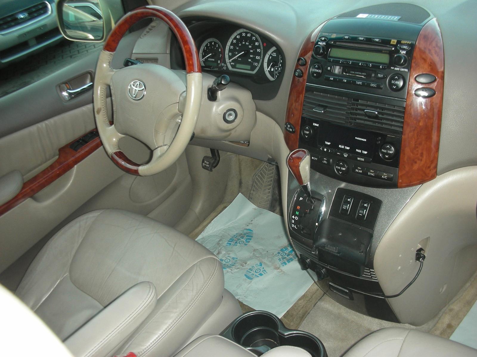 Toyota Sienna AWD Limited FESTPREIS Leder LPG 7 Sitzer