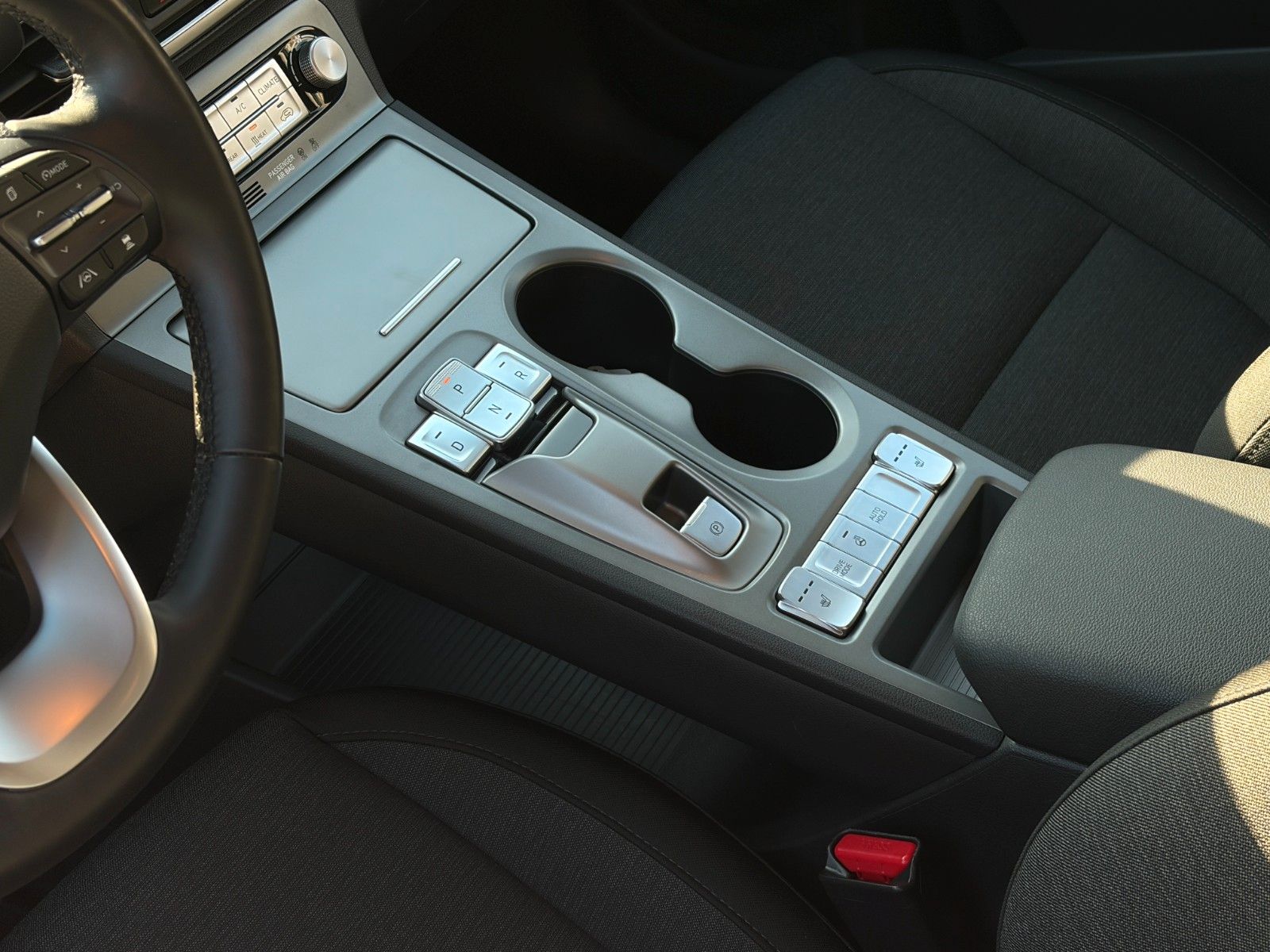 Fahrzeugabbildung Hyundai Kona Select Elektro ACC LKAS PDC CAM SHZ CarPlay