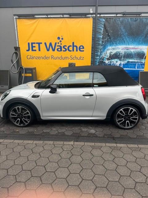 MINI Cooper S Cabrio JCW