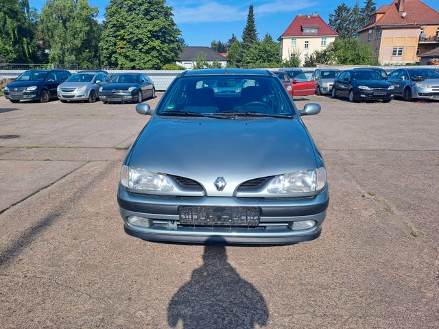 Renault Megane Classic RT 1.6e