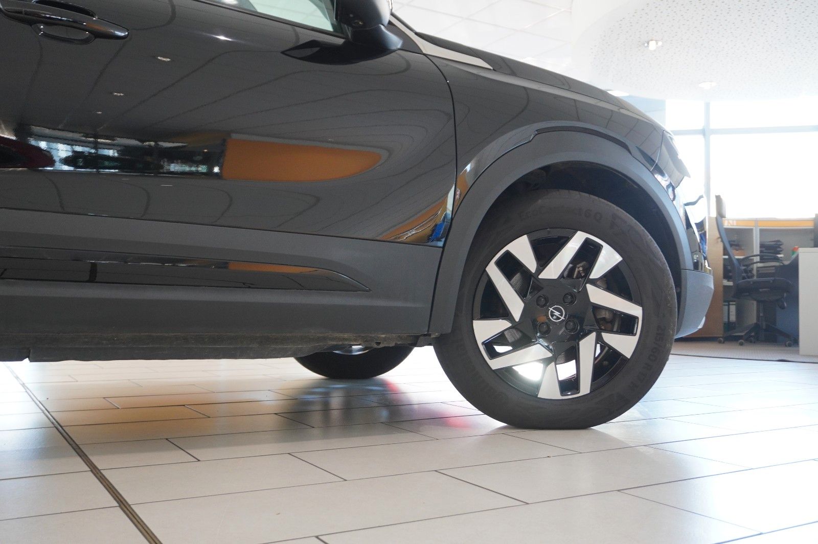 Fahrzeugabbildung Opel Mokka-e ELEGANCE 3-PHASIG NAVI/LED/KAMERA/DAB+