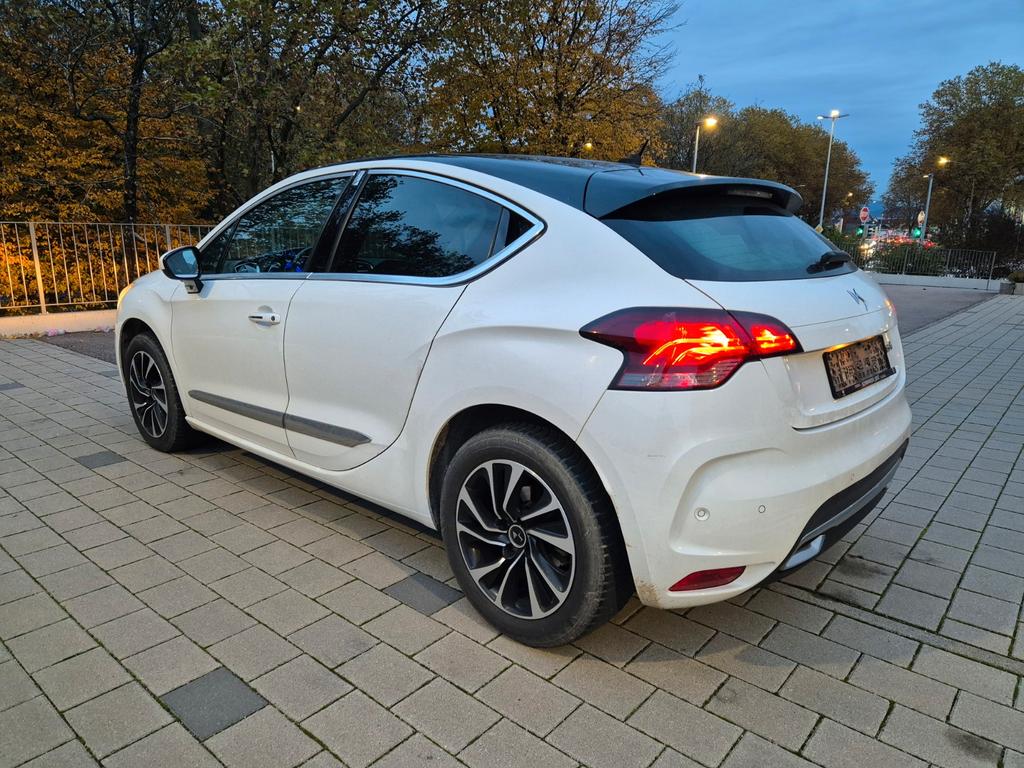 DS Automobiles DS4