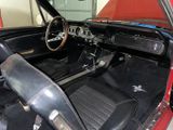 Ford Mustang - Ford Oldtimer mit Benzin-Antrieb