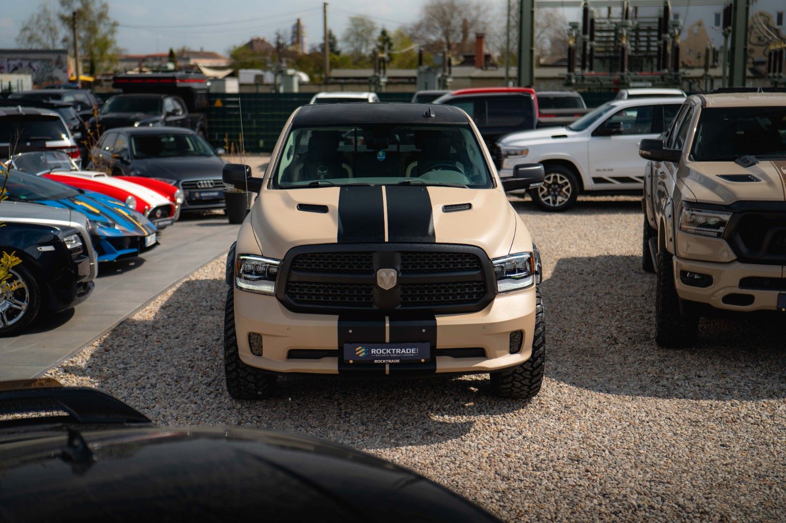 Fahrzeugabbildung Dodge RAM 5.7 V8 HEMI 4x4 PUNISHER OFFROAD RAPTOR LACK