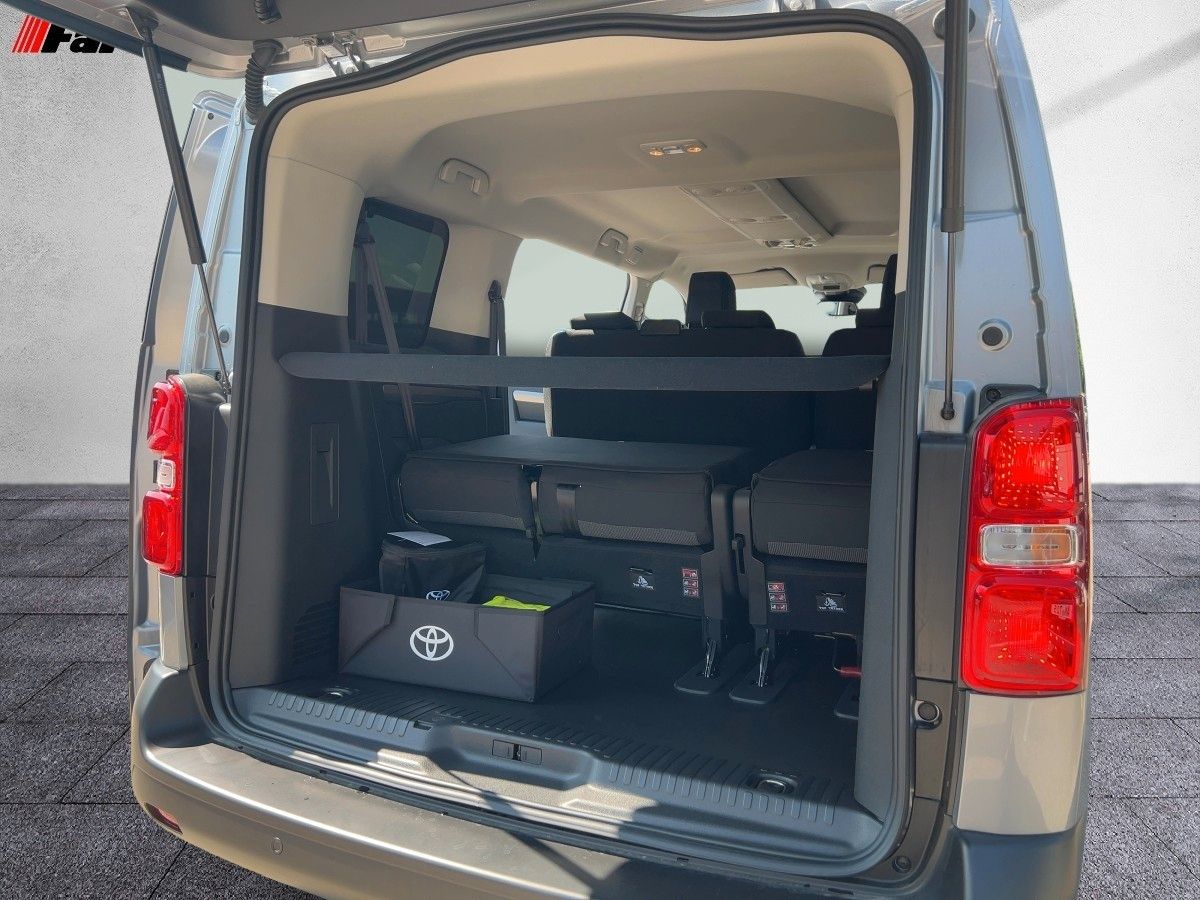 Fahrzeugabbildung Toyota Proace Verso L1 Comfort + Travel Paket M/T