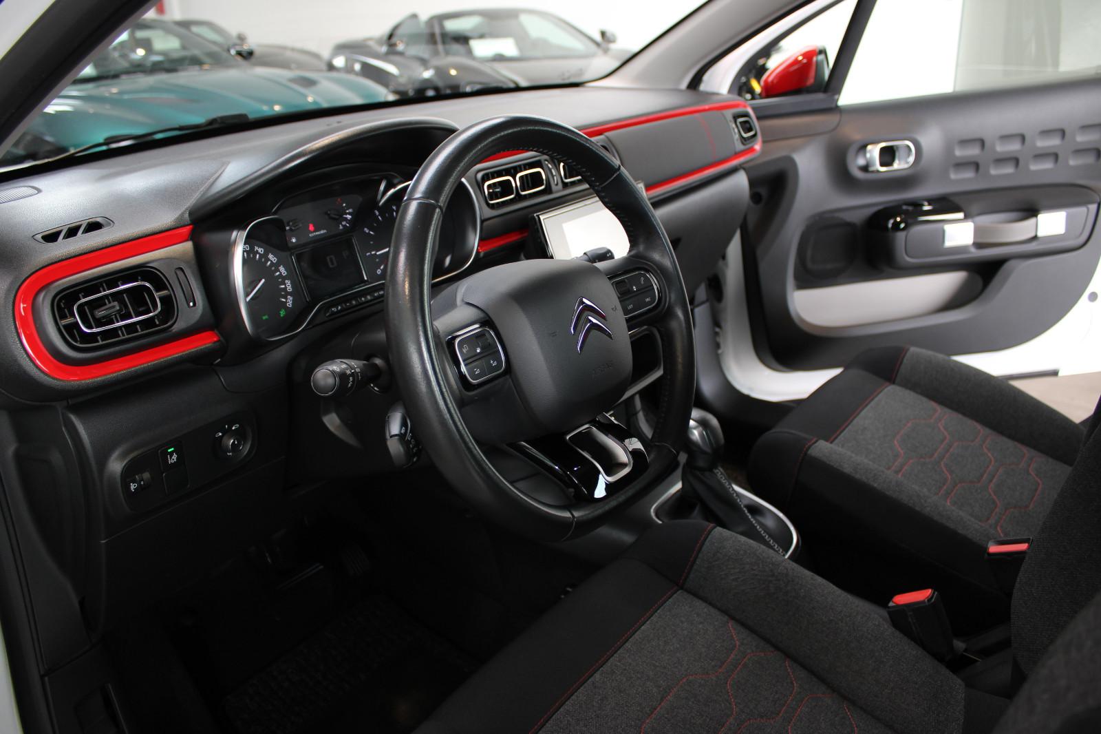 Citroën C3 PURETECH 110 AUTOMATIK * SHINE * 1.HAND!