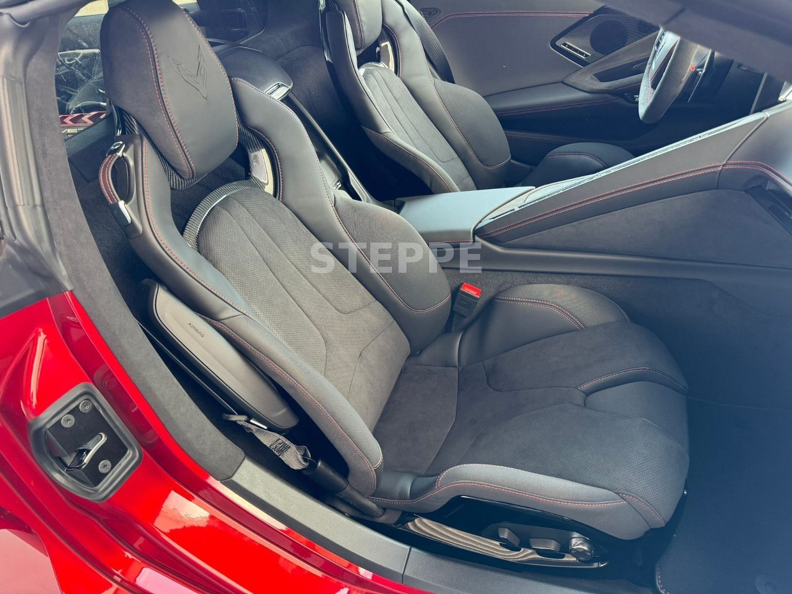 Corvette C8 Stingray 6,2 V8 3LT Europamodell STEPPE