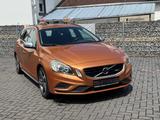 Volvo V60 R-Design*TÜV&SERVICE NEU*120KW*WENIG KM* - Volvo Gebrauchtwagen von 2011