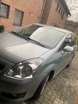 Toyota Corolla Verso 1.8-l-VVT-i Team Team - Toyota Corolla Verso Team mit Benzin-Antrieb