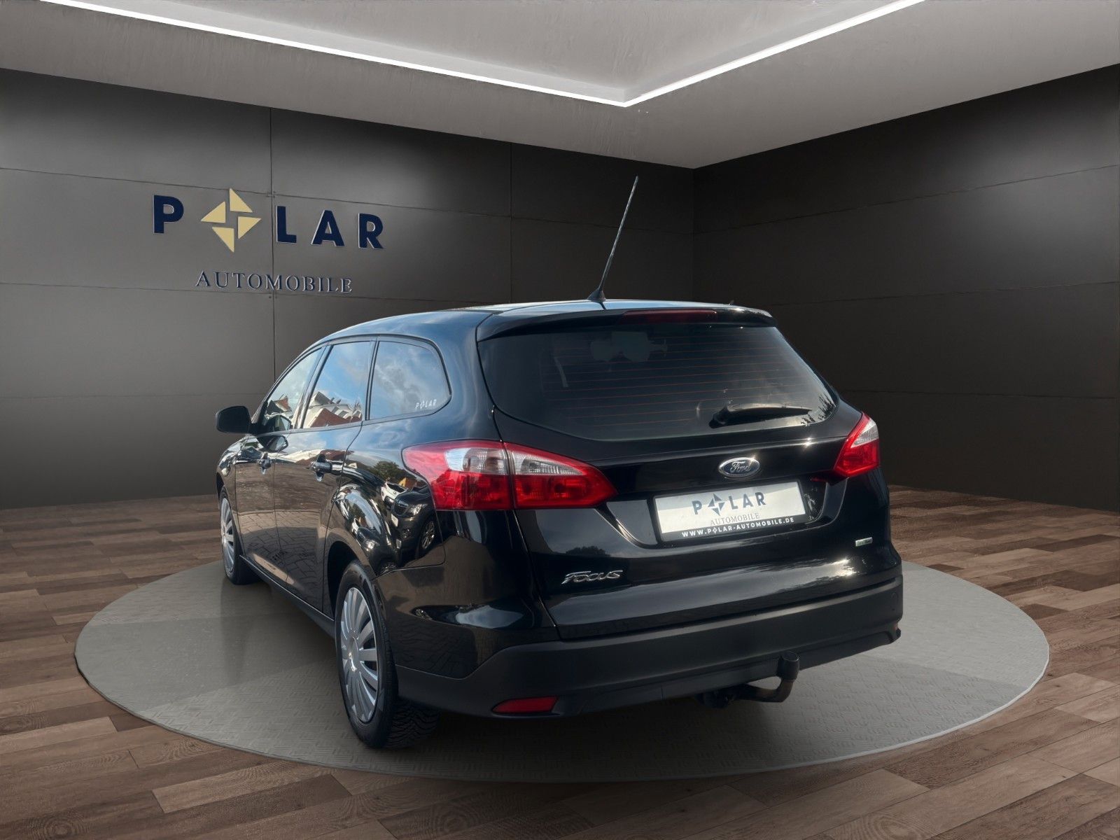 Fahrzeugabbildung Ford Focus Turnier *AHK*Sitzheizung*Service Neu