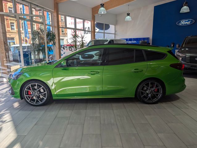 Ford Focus Turnier ST X