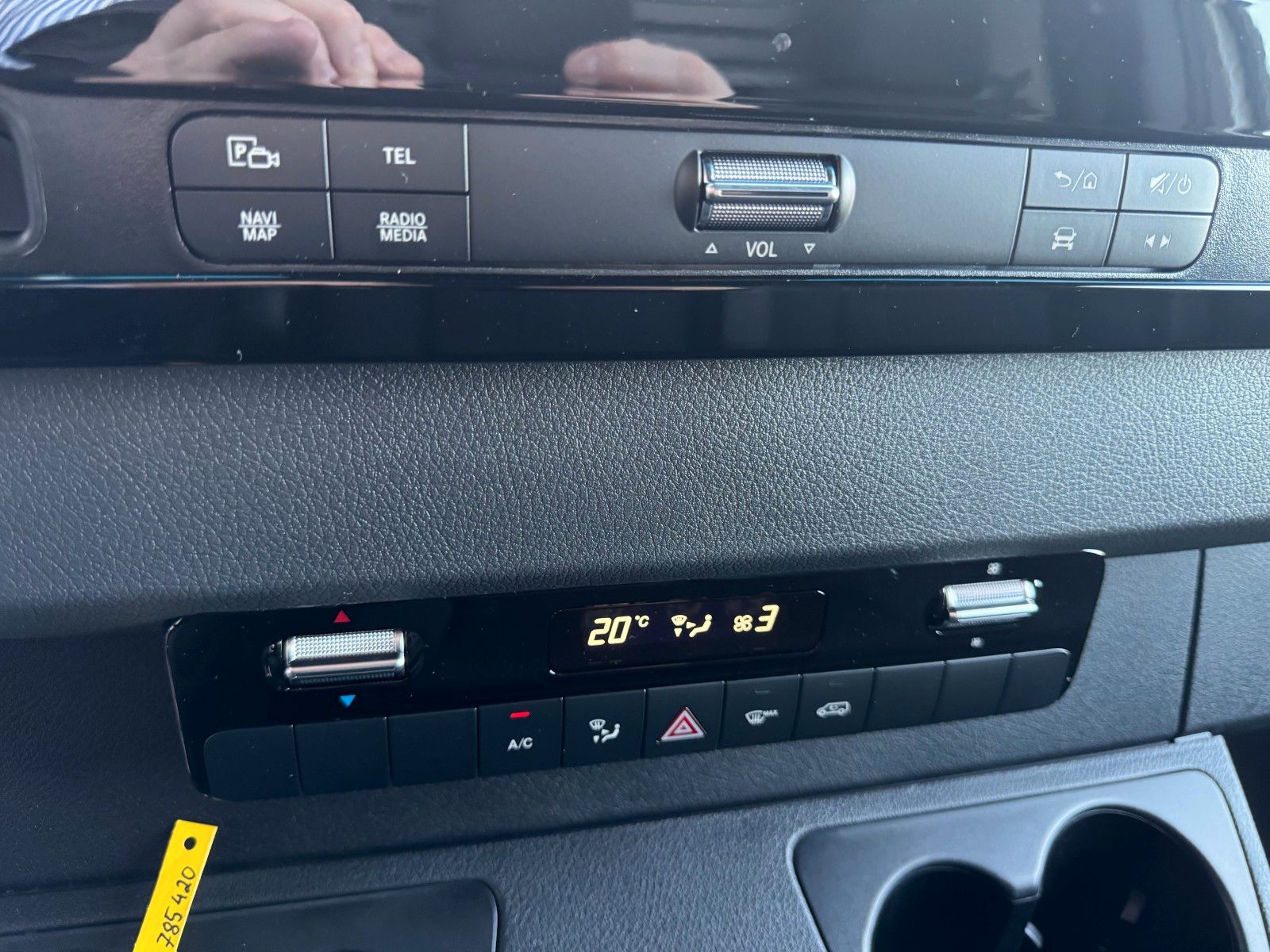 Fahrzeugabbildung Mercedes-Benz Sprinter 319 CDI 4325 Klima Kamera AHK