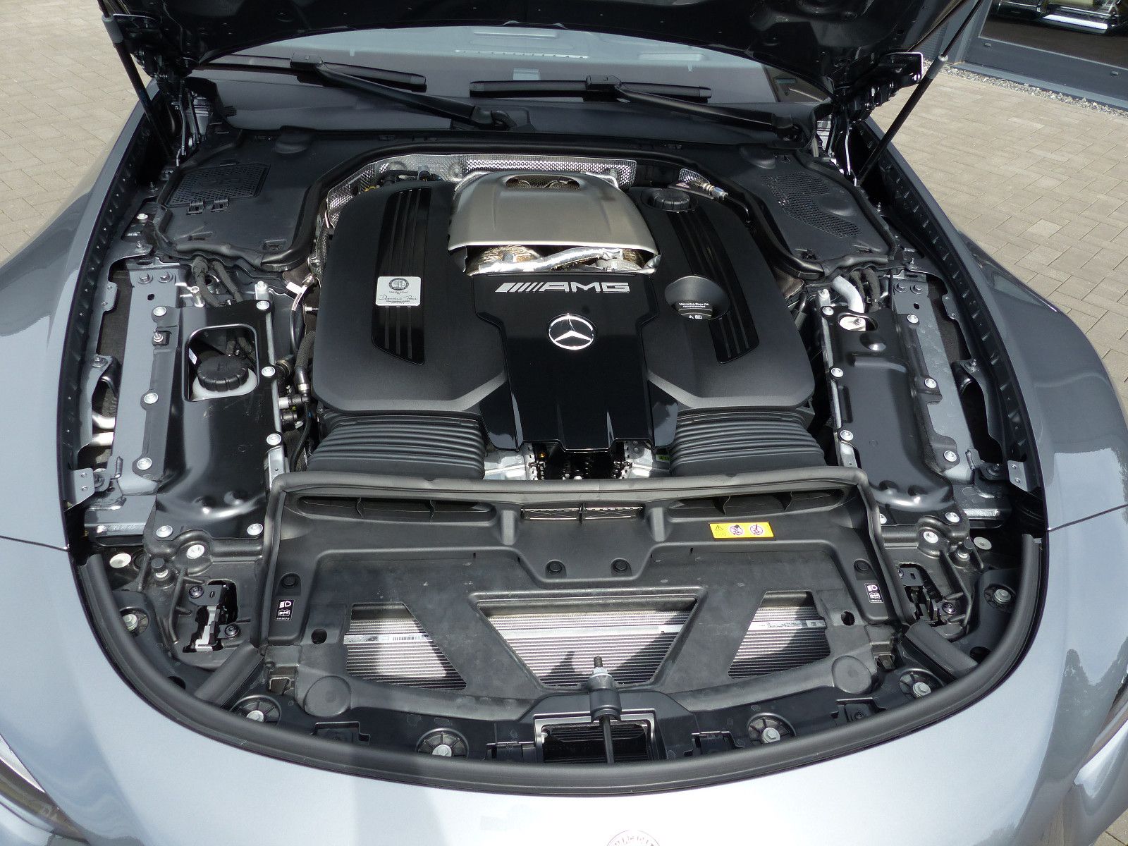 Fahrzeugabbildung Mercedes-Benz SL 63 AMG 4MATIC+ *4000 KM*