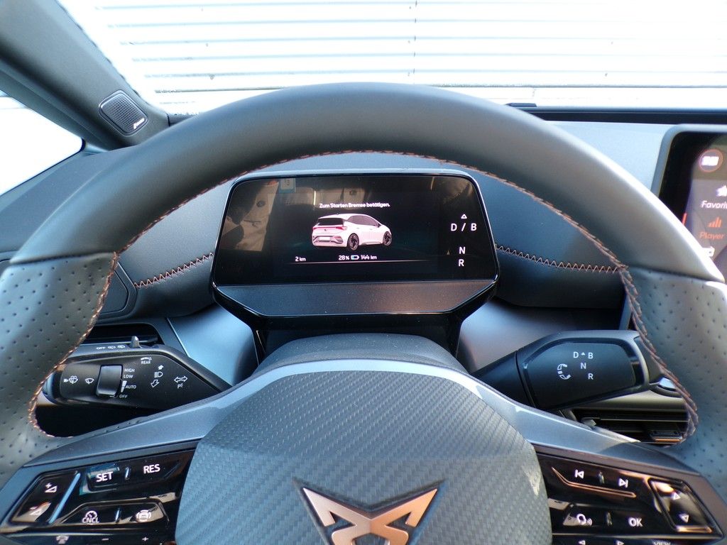 Fahrzeugabbildung SEAT Born CUPRA 170/84 E1H