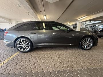 Fotografie des Audi A6 Avant 50 TFSI e quattro Sport/220KW Systemle