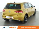 Volkswagen Golf VII 1.4 TSI Sound Aut.*NAVI*ACC*CAM*PDC*SHZ - mit Benzin-Antrieb: Gelb