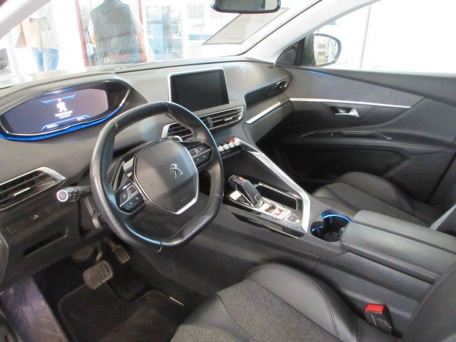 Fahrzeugabbildung Peugeot 5008 Allure Business 1.5D LED/NAVI/PDC/360°/DAB