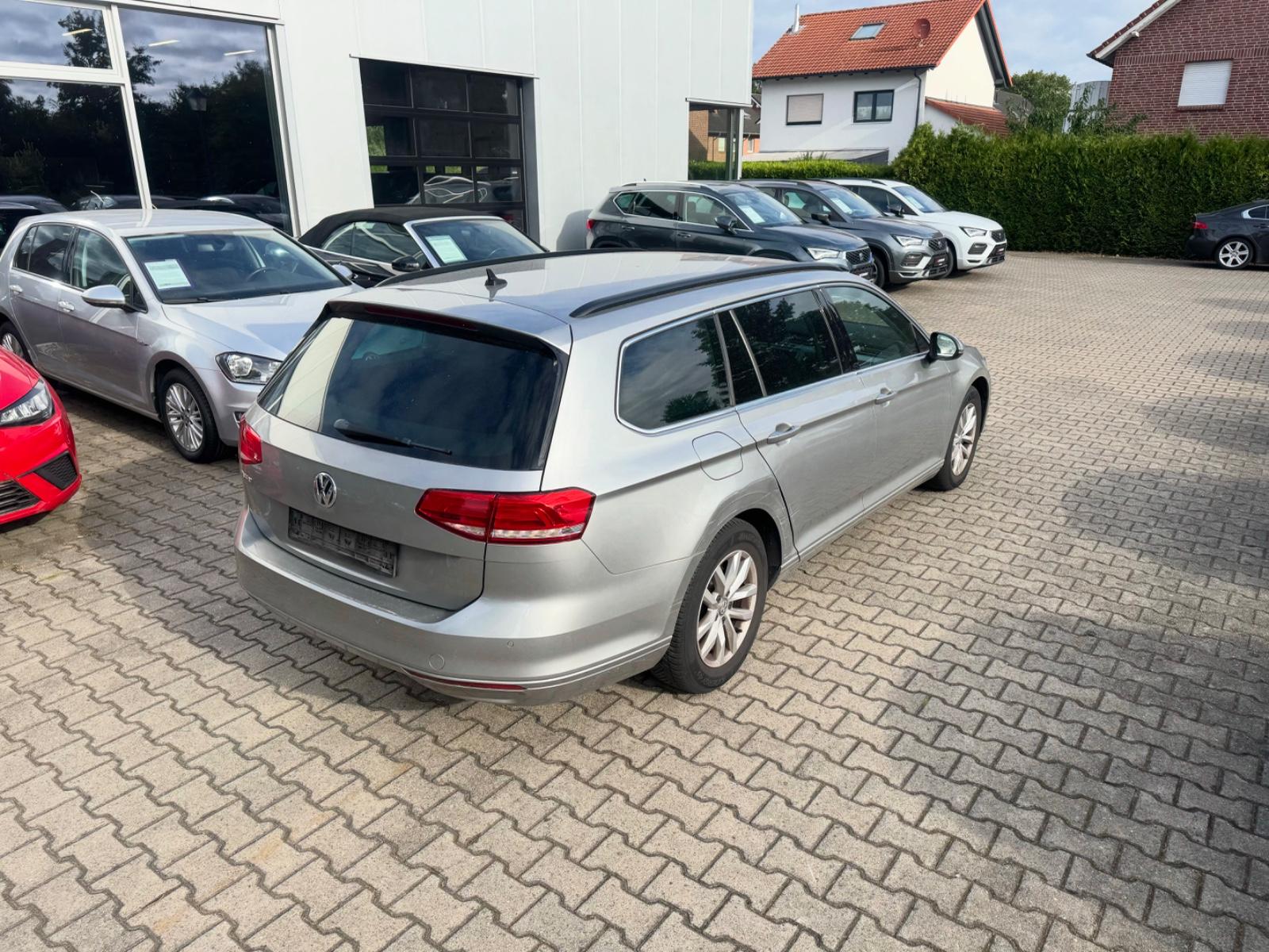 Volkswagen Passat 2015 — photo 14