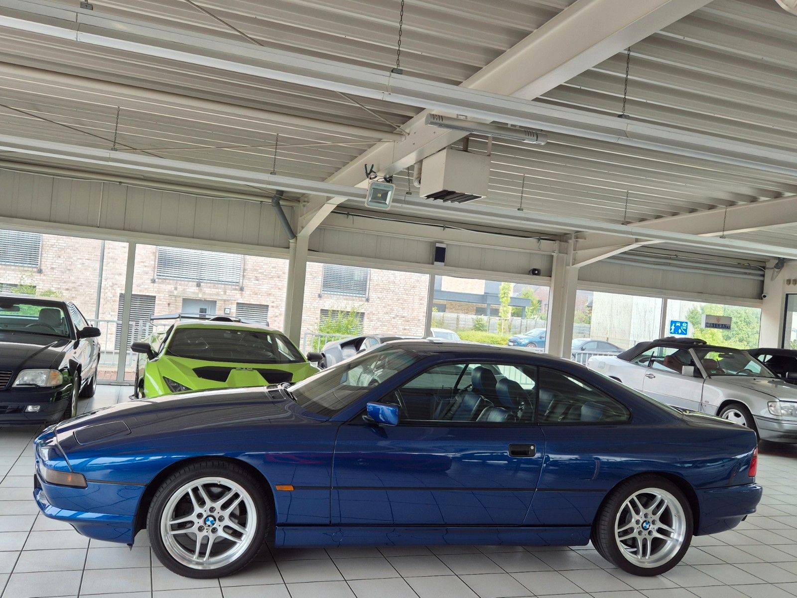 Fahrzeugabbildung BMW 850Ci/Deutsch/Sammler/Individual Interieur