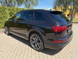 Audi SQ7 4.0 TDI quattro*Ceramic*B&O*TV*NightV*VAT.de - gebrauchte Audi SQ7 aus dem Jahr 2018