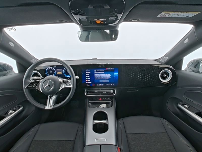 Fahrzeugabbildung Mercedes-Benz CLA 200 EQ Progressive DriveAssist+Pano+Keyless