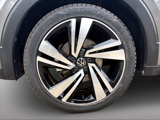 T-CROSS 1.0 TSI DSG R-LINE NAVI+CAM+ACC+LED