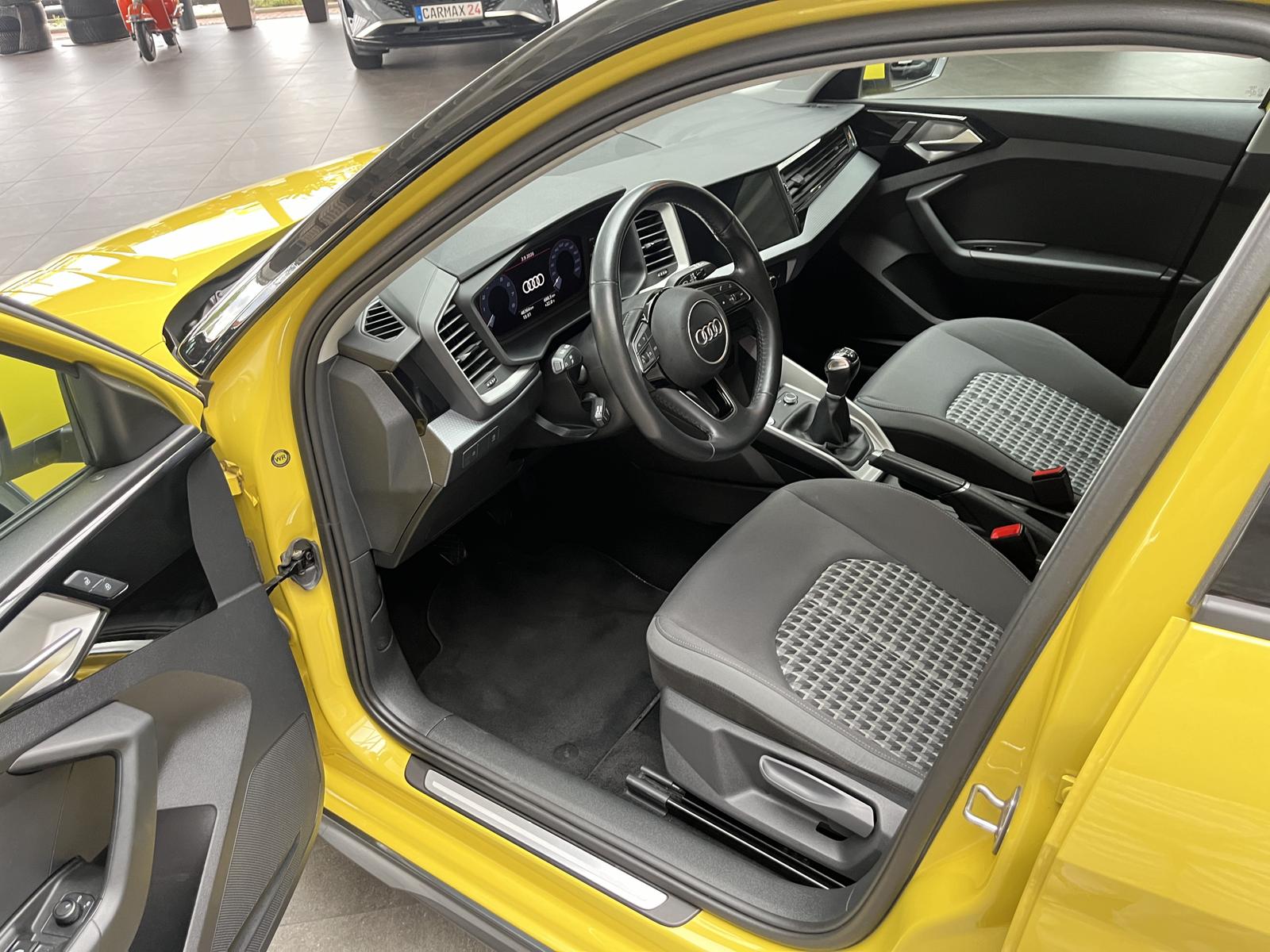 Audi A1 30 TFSI Citycarver PDC Navi SHZ digital Tacho, миниатюра 3