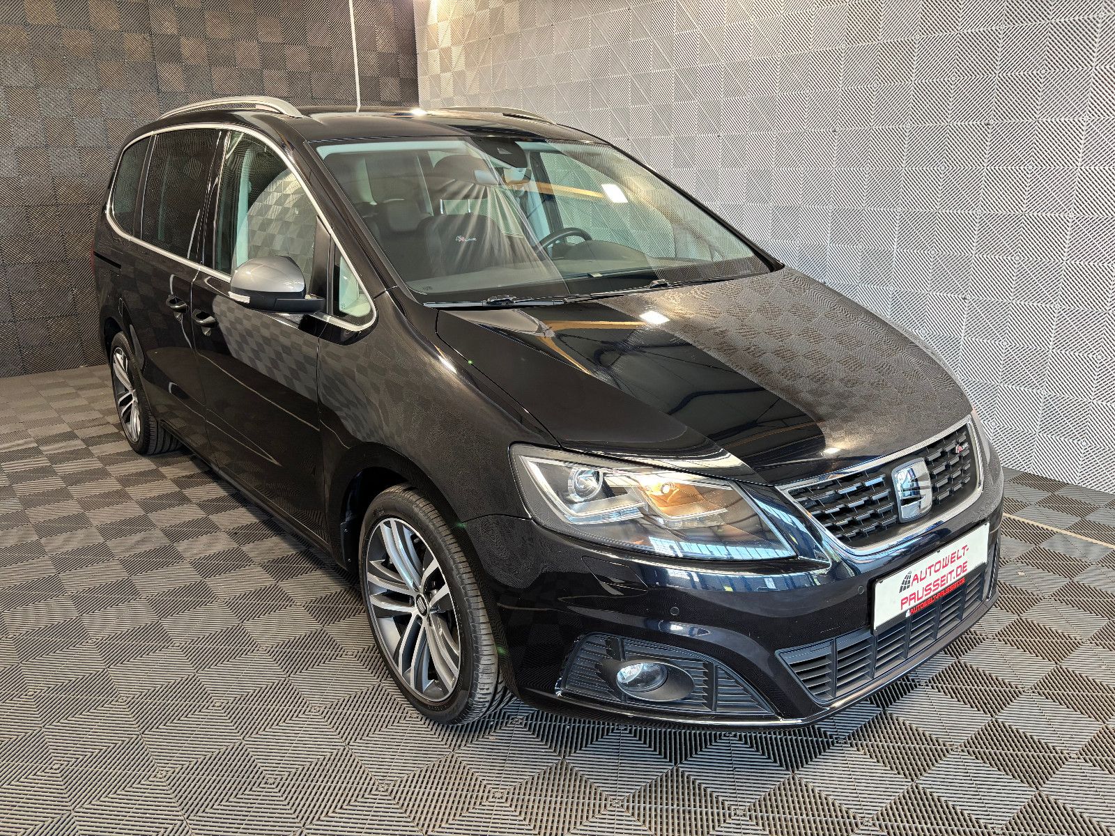 Gebrauchtwagen Seat Alhambra Alhambra*FR-LINE*BI XEN-R.KAM-MEDIA+-TOTW-7.SZ in Dirlos