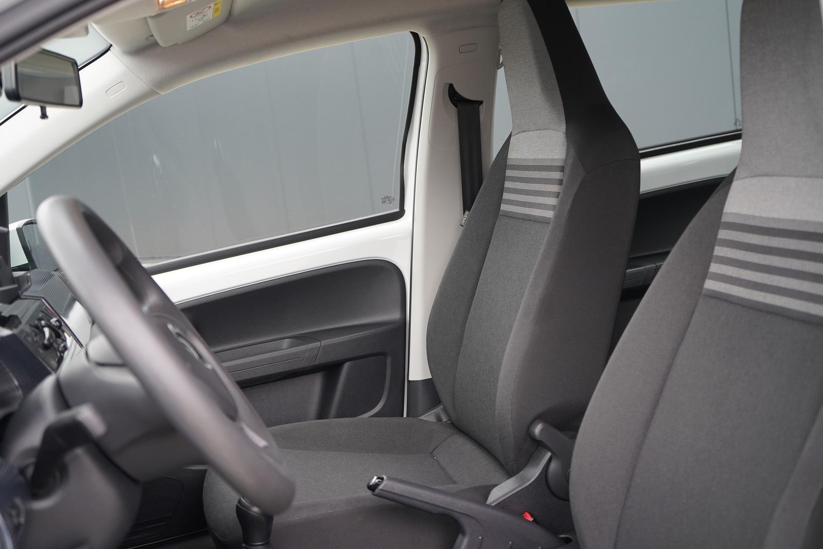 Volkswagen Up 1.0 Basis Klima Sitzheizung Tempomat, миниатюра 12