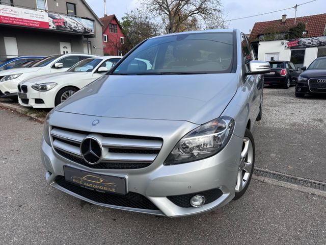 Mercedes-Benz B -Klasse B 180*Leder*R-Kamera*2 Hand*