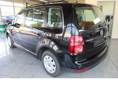 Fahrzeugabbildung Volkswagen Touran Trendline,Bastler Fahrzeug