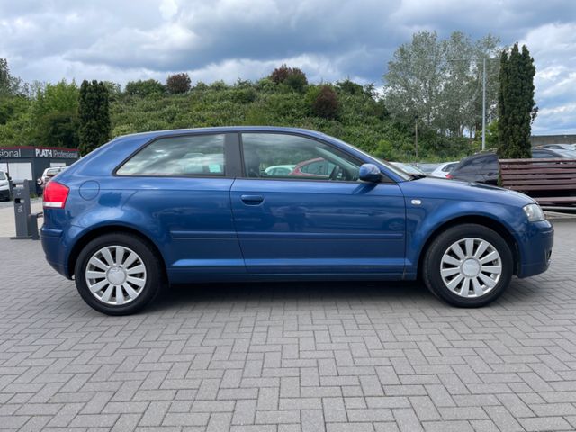 Audi A3  1.6 Attraction